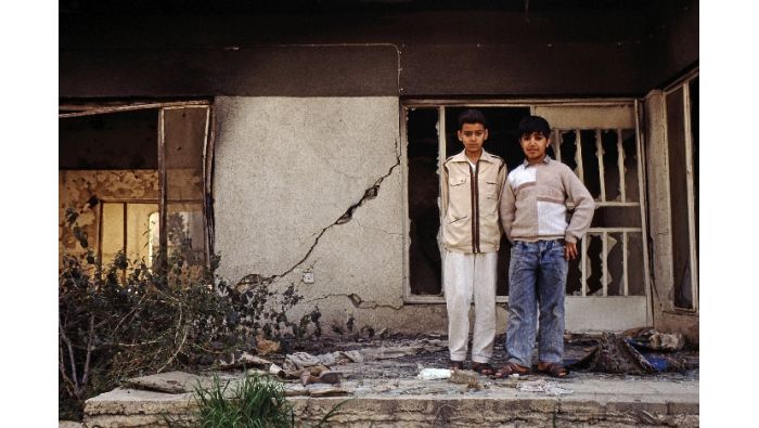 Die beiden Augenzeugen der Zerstörung des Bagdader Stadtteils Al Adahmia.
